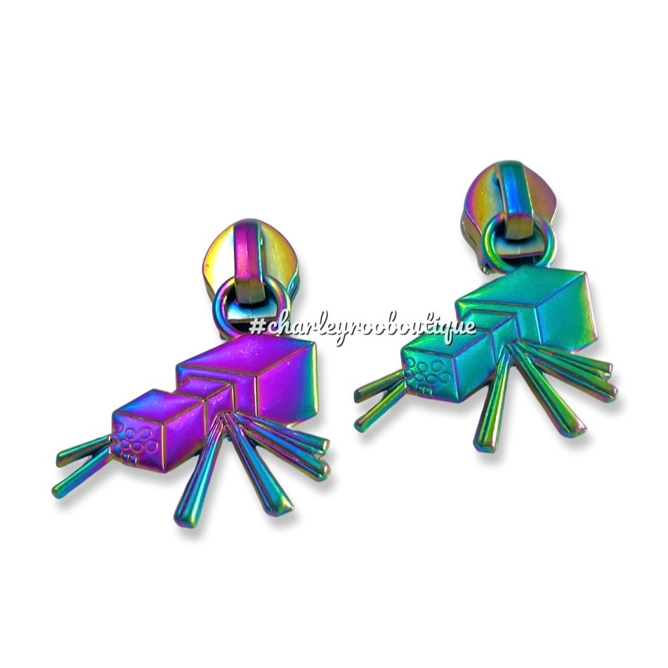 Zipper Pull, Mine Spider, Matte Rainbow