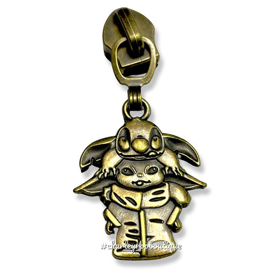 Zipper Pull, Alien Stack, Stitch & Yoda, Antique Brass