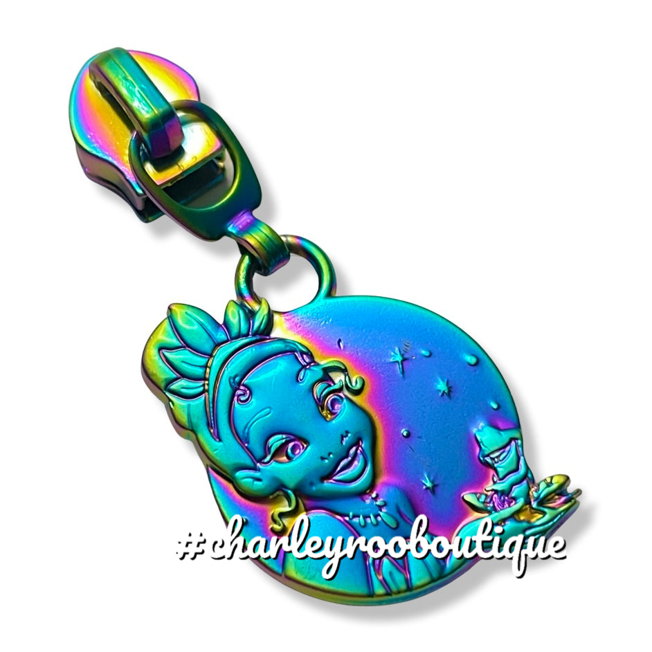 Zipper Pull, Tiana, Frog Princess, Rainbow Matte