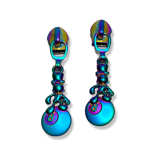 Zipper Pull, Cricket on 8 Ball, Rainbow Matte