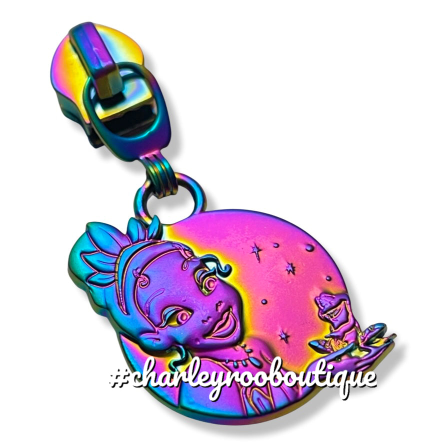 Zipper Pull, Tiana, Frog Princess, Rainbow Matte