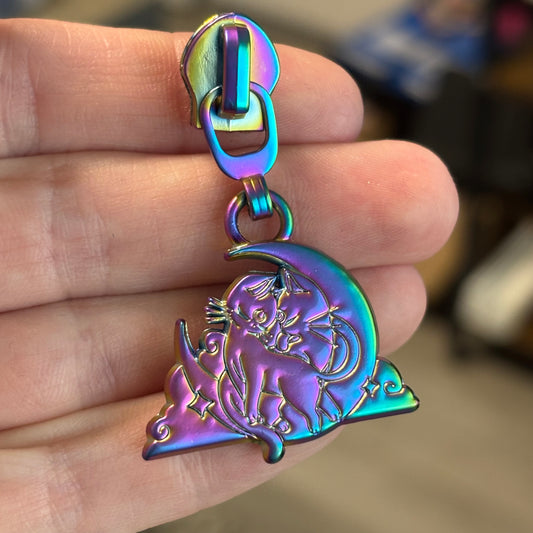 Zipper Pull, Mooncats, Rainbow Matte