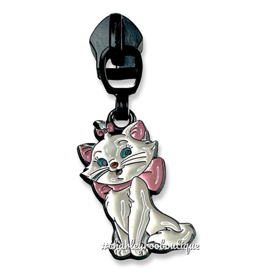 Zipper Pull, Sweet Kitty