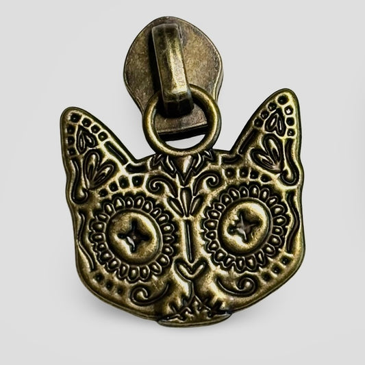 Zipper Pull, Sugar Skull Cat, Antique Brass