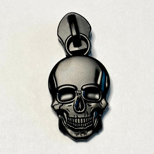 Zipper Pull, Skull, Matte Black