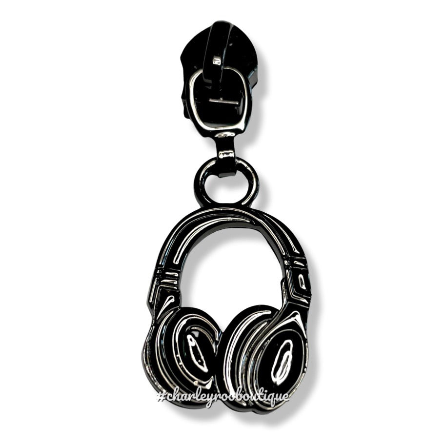 Zipper Pull, Headphones, Music, Gunmetal